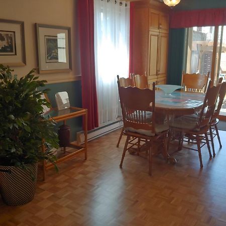 3 Bedrooms 3 Beds Near Metro -2 Parking Free Montreal Bagian luar foto
