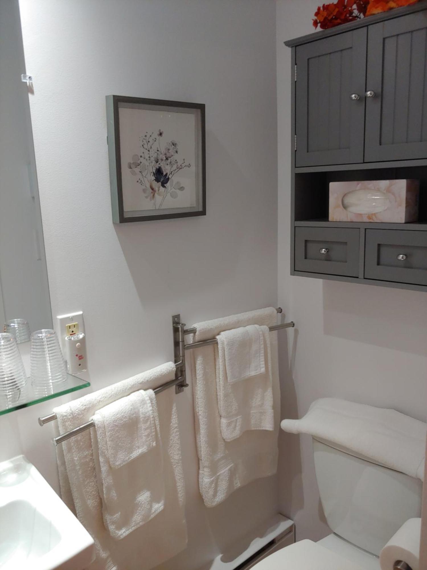 3 Bedrooms 3 Beds Near Metro -2 Parking Free Montreal Bagian luar foto