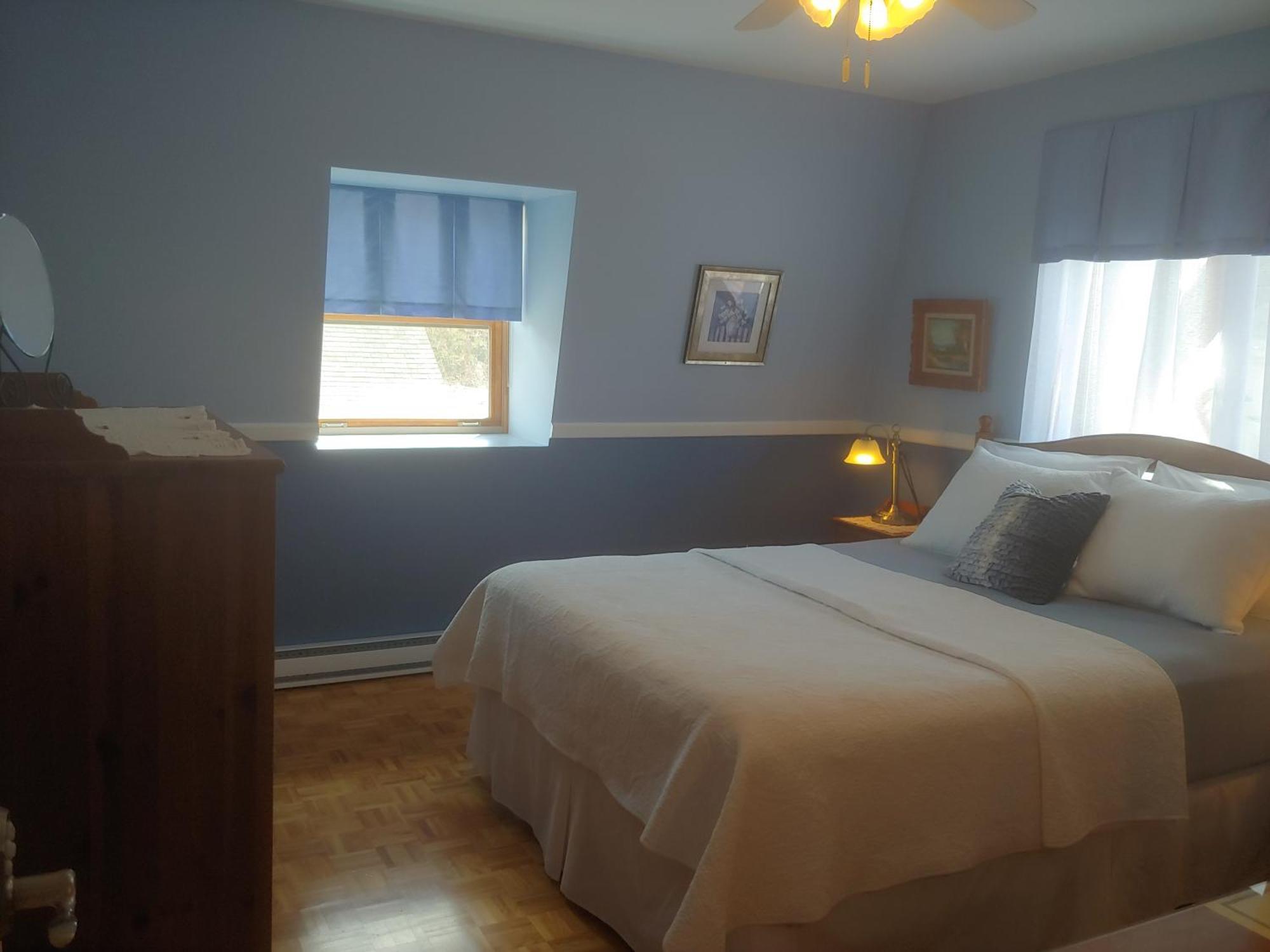 3 Bedrooms 3 Beds Near Metro -2 Parking Free Montreal Bagian luar foto